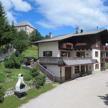 Bed and Breakfast Garni Juri Ла Вилла Экстерьер фото