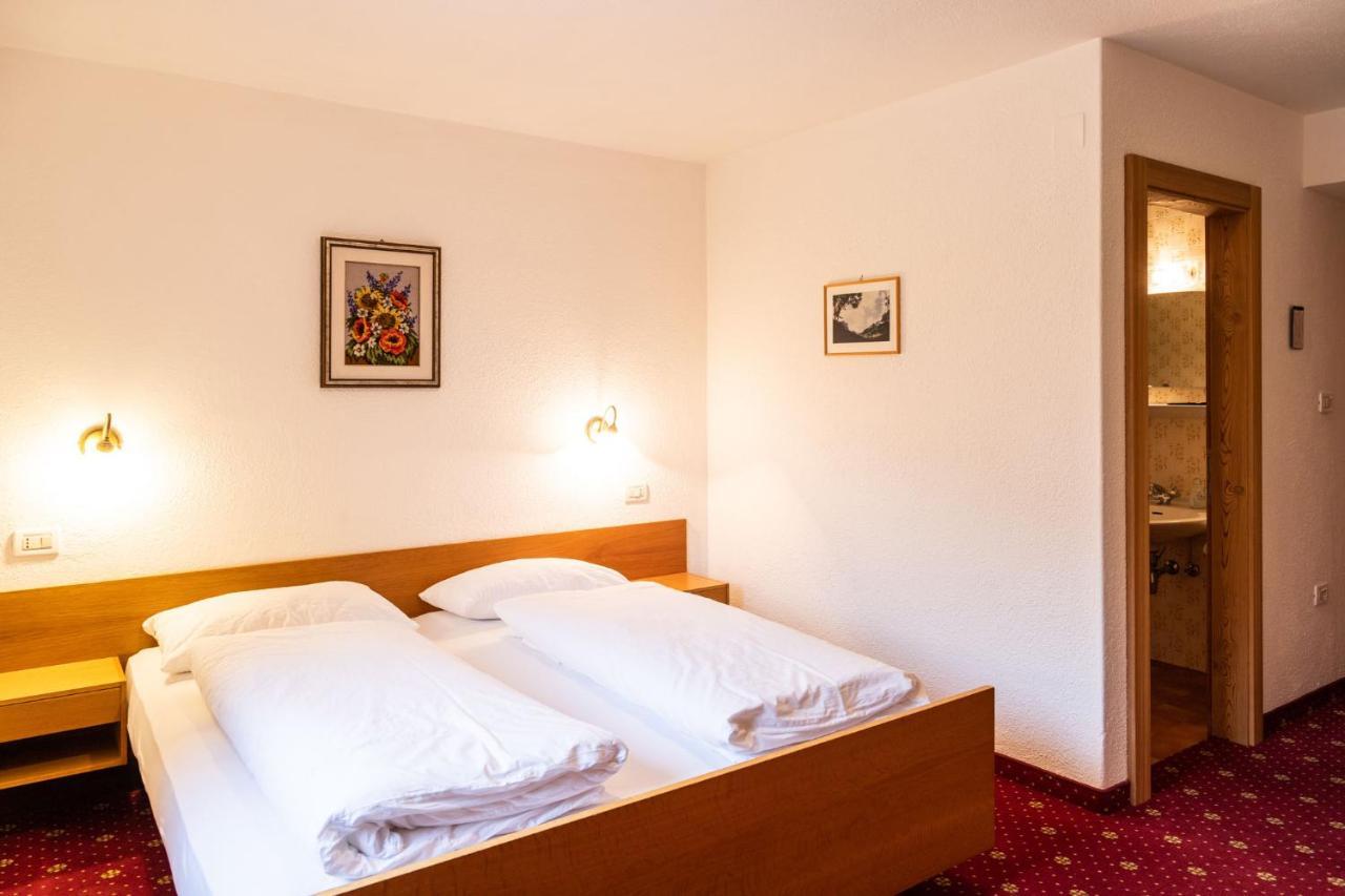 Bed and Breakfast Garni Juri Ла Вилла Экстерьер фото