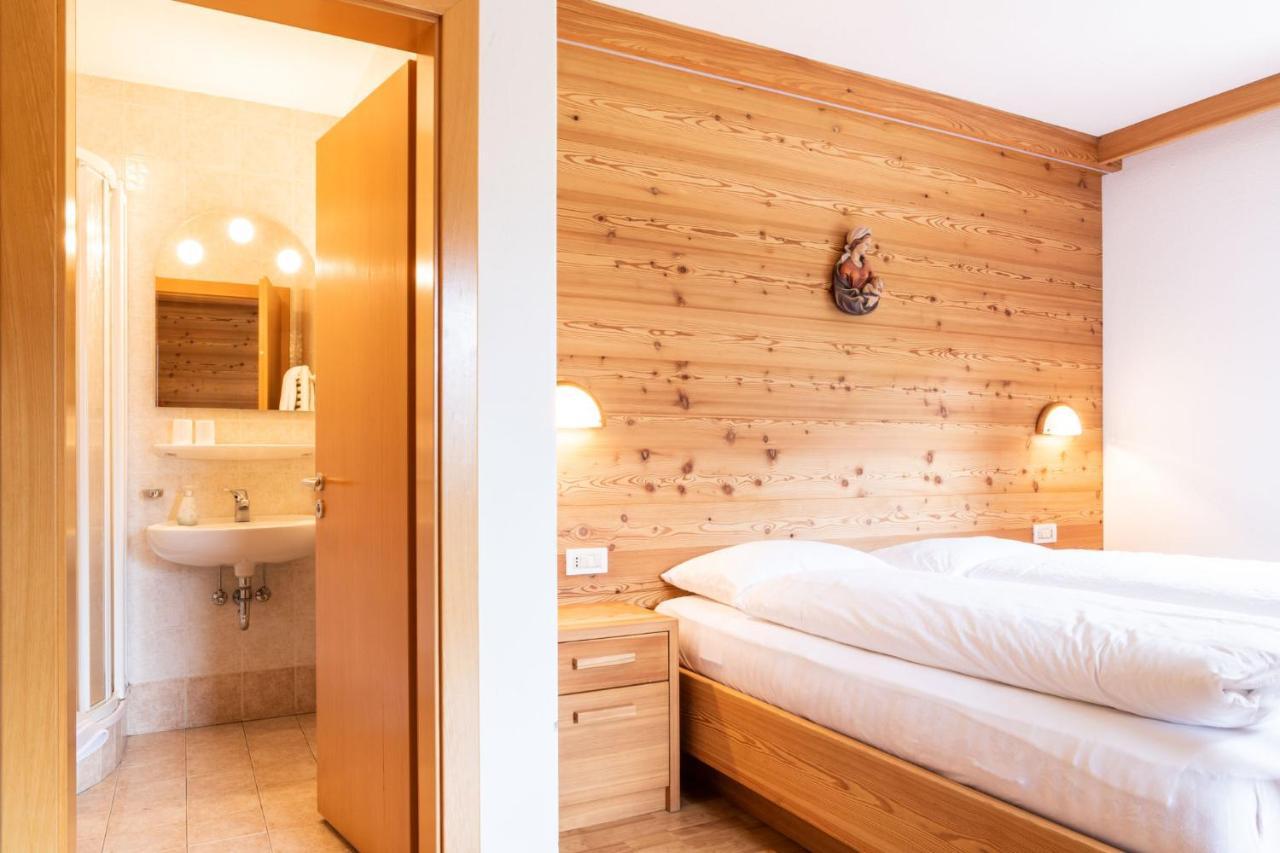 Bed and Breakfast Garni Juri Ла Вилла Экстерьер фото