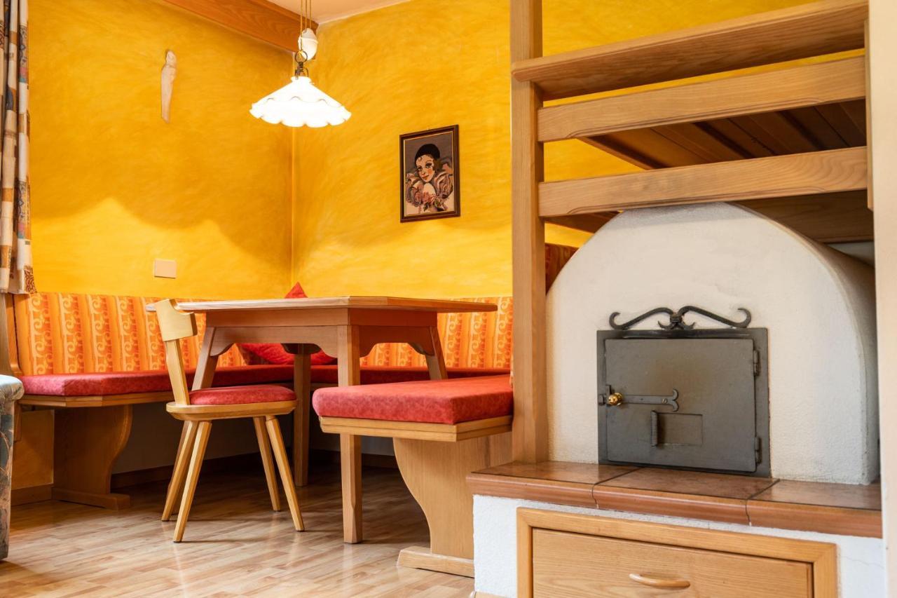 Bed and Breakfast Garni Juri Ла Вилла Экстерьер фото