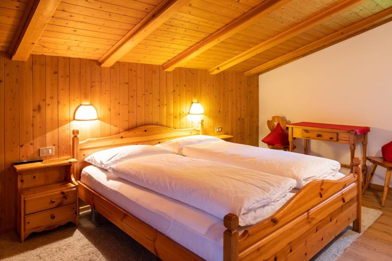 Bed and Breakfast Garni Juri Ла Вилла Экстерьер фото